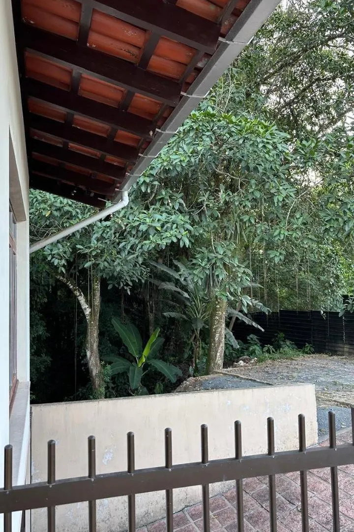 A Casa Do Valle Timbó 0*,